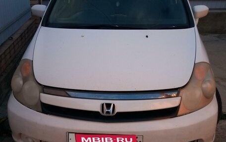 Honda Stream I рестайлинг, 2004 год, 590 000 рублей, 2 фотография