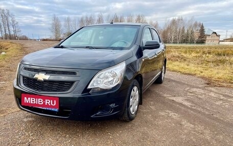 Chevrolet Cobalt II, 2013 год, 700 000 рублей, 1 фотография