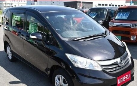 Honda Freed I, 2012 год, 950 000 рублей, 3 фотография