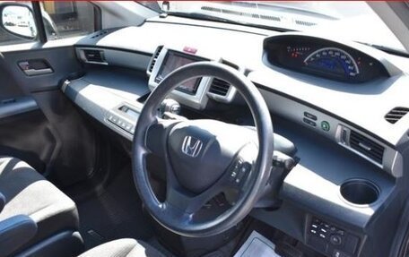 Honda Freed I, 2012 год, 950 000 рублей, 17 фотография