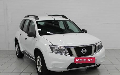 Nissan Terrano III, 2015 год, 1 050 000 рублей, 3 фотография