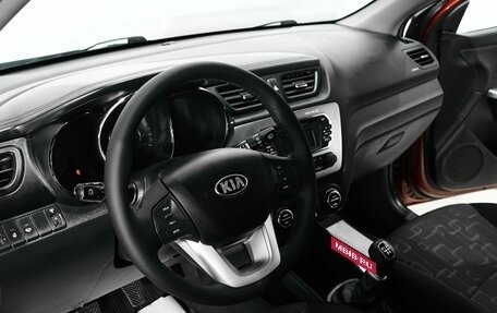 KIA Rio III рестайлинг, 2013 год, 835 000 рублей, 8 фотография