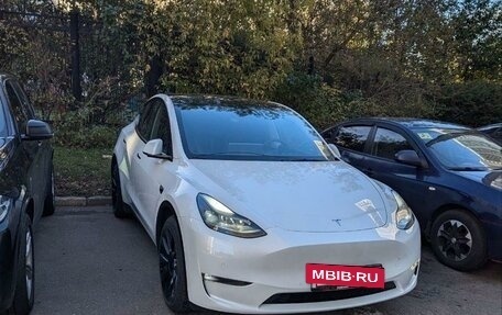 Tesla Model Y I, 2021 год, 4 600 000 рублей, 2 фотография