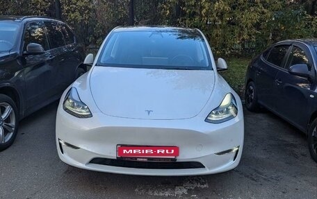 Tesla Model Y I, 2021 год, 4 600 000 рублей, 3 фотография