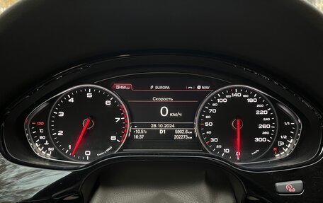 Audi A8, 2012 год, 1 820 000 рублей, 11 фотография