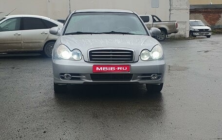 Hyundai Sonata IV рестайлинг, 2005 год, 550 000 рублей, 1 фотография