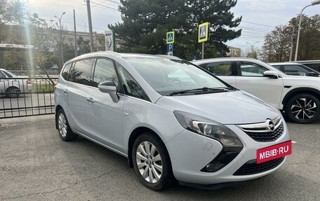 Opel Zafira C рестайлинг, 2013 год, 1 600 000 рублей, 3 фотография