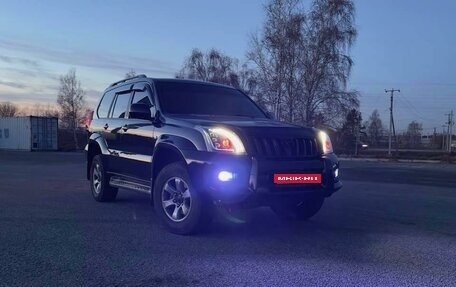 Toyota Land Cruiser Prado 120 рестайлинг, 2006 год, 2 850 000 рублей, 3 фотография