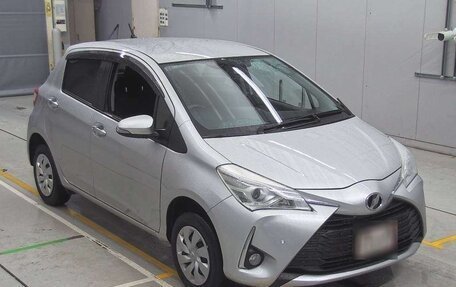 Toyota Vitz, 2020 год, 850 000 рублей, 3 фотография