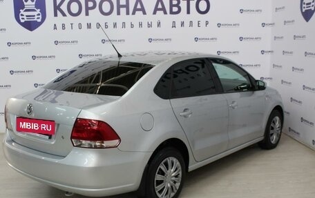 Volkswagen Polo VI (EU Market), 2011 год, 800 000 рублей, 6 фотография