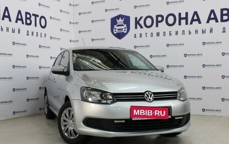 Volkswagen Polo VI (EU Market), 2011 год, 800 000 рублей, 3 фотография