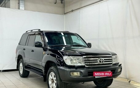 Toyota Land Cruiser 100 рестайлинг 2, 2007 год, 2 490 000 рублей, 3 фотография