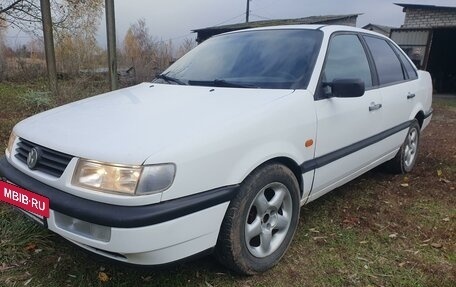 Volkswagen Passat B4, 1996 год, 225 000 рублей, 2 фотография