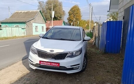 KIA Rio III рестайлинг, 2016 год, 980 000 рублей, 1 фотография