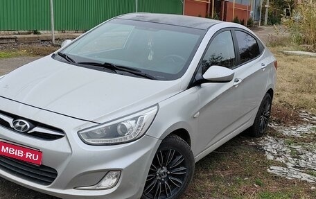 Hyundai Solaris II рестайлинг, 2014 год, 1 150 000 рублей, 1 фотография