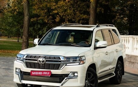 Toyota Land Cruiser 200, 2013 год, 4 300 000 рублей, 1 фотография