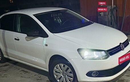 Volkswagen Polo VI (EU Market), 2010 год, 650 000 рублей, 1 фотография