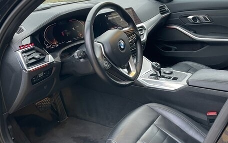 BMW 3 серия, 2019 год, 4 400 000 рублей, 15 фотография