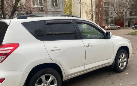 Toyota RAV4, 2011 год, 1 400 000 рублей, 2 фотография