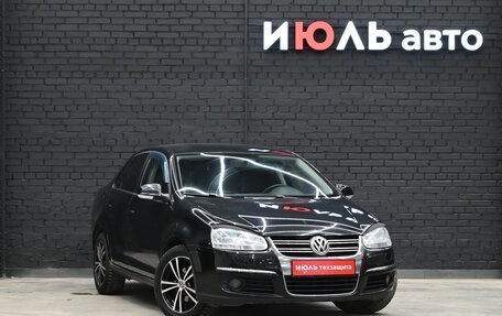 Volkswagen Jetta VI, 2010 год, 705 000 рублей, 4 фотография