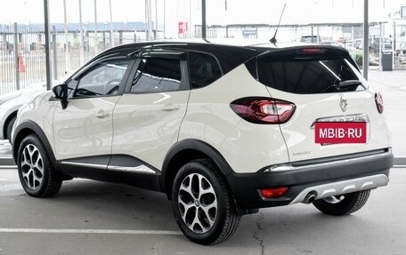 Renault Kaptur I рестайлинг, 2017 год, 1 549 000 рублей, 2 фотография