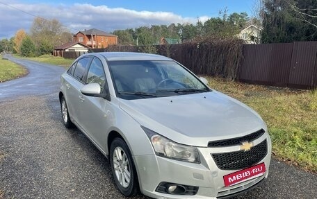 Chevrolet Cruze II, 2011 год, 595 000 рублей, 2 фотография