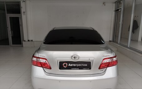 Toyota Camry, 2010 год, 1 650 000 рублей, 5 фотография