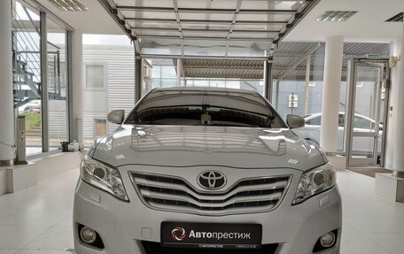 Toyota Camry, 2010 год, 1 650 000 рублей, 2 фотография