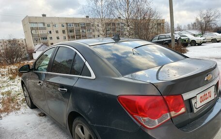 Chevrolet Cruze II, 2013 год, 700 000 рублей, 2 фотография