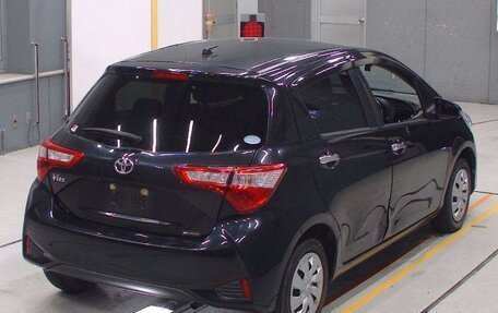 Toyota Vitz, 2020 год, 650 000 рублей, 2 фотография