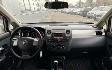 Nissan Tiida, 2010 год, 750 000 рублей, 9 фотография