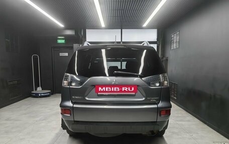 Mitsubishi Outlander III рестайлинг 3, 2010 год, 999 000 рублей, 6 фотография