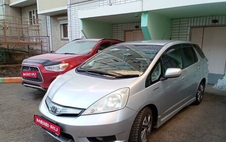 Honda Fit Shuttle I рестайлинг, 2012 год, 1 000 000 рублей, 1 фотография