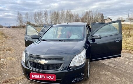 Chevrolet Cobalt II, 2013 год, 700 000 рублей, 3 фотография