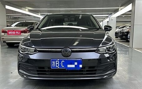 Volkswagen Golf VIII, 2021 год, 1 890 000 рублей, 2 фотография