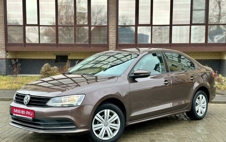 Volkswagen Jetta VI, 2015 год, 1 450 000 рублей, 2 фотография