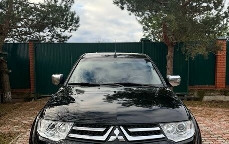 Mitsubishi L200 IV рестайлинг, 2014 год, 1 859 000 рублей, 2 фотография