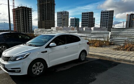 KIA Rio III рестайлинг, 2016 год, 890 000 рублей, 1 фотография