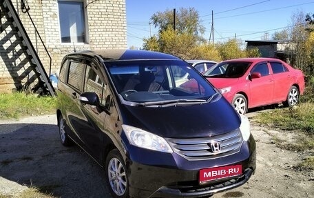 Honda Freed I, 2012 год, 1 050 000 рублей, 1 фотография