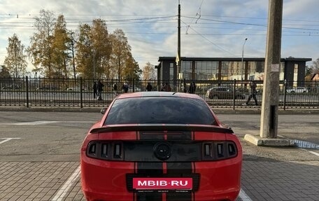 Ford Mustang VI рестайлинг, 2013 год, 1 800 000 рублей, 5 фотография