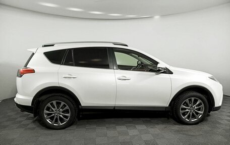 Toyota RAV4, 2015 год, 2 509 000 рублей, 4 фотография