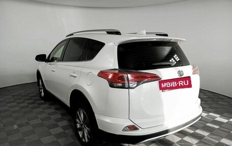 Toyota RAV4, 2015 год, 2 509 000 рублей, 7 фотография