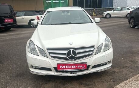 Mercedes-Benz E-Класс, 2010 год, 1 250 000 рублей, 1 фотография