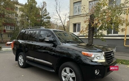 Toyota Land Cruiser 200, 2012 год, 4 975 000 рублей, 3 фотография