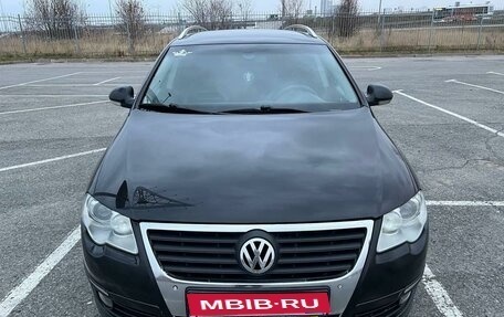 Volkswagen Passat B6, 2010 год, 750 000 рублей, 1 фотография