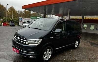 Volkswagen Multivan T6 рестайлинг, 2015 год, 3 900 000 рублей, 1 фотография