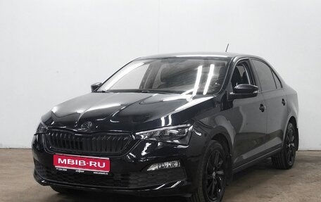 Skoda Rapid II, 2021 год, 1 800 000 рублей, 1 фотография