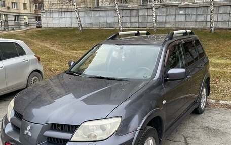 Mitsubishi Outlander III рестайлинг 3, 2006 год, 750 000 рублей, 1 фотография