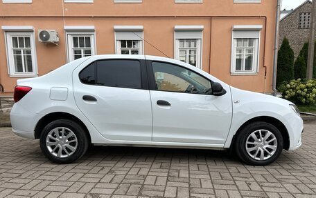 Renault Logan II, 2019 год, 880 000 рублей, 5 фотография