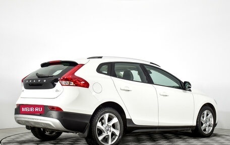 Volvo V40 II рестайлинг, 2015 год, 2 100 000 рублей, 8 фотография